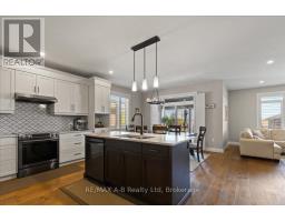 423 EMILY STREET - 9