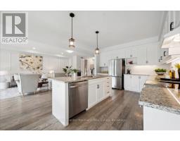 2 - 32 FAITH STREET - 16