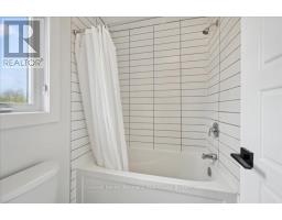 2 - 32 FAITH STREET - 26