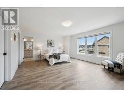 2 - 32 FAITH STREET - 29