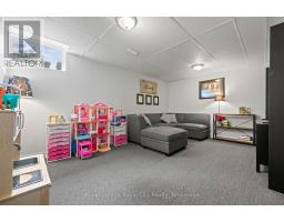 87 - 30 IMPERIAL ROAD S - 33