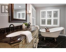 138 HURON ROAD - 16