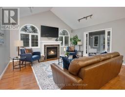 138 HURON ROAD - 33