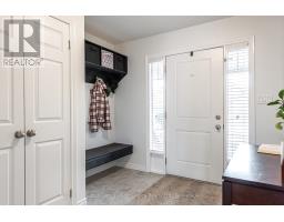 566 FORMAN AVENUE - 5