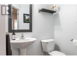 566 FORMAN AVENUE - 8