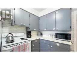 88 RICHMOND STREET N - 16