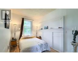 88 RICHMOND STREET N - 22
