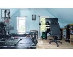 88 RICHMOND STREET N - 31