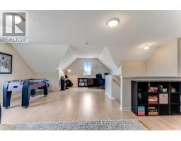 125 MARCY CRESCENT - 35