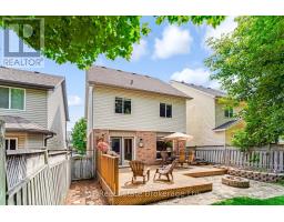 125 MARCY CRESCENT - 38