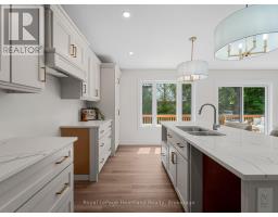 22 ROBERTS STREET - 13