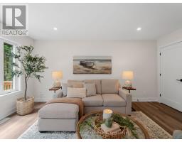 22 ROBERTS STREET - 8