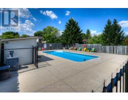 714 - 1100 COURTLAND AVENUE E - 32