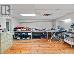 378 MAIN STREET S - 19