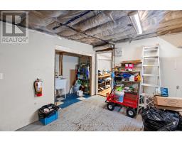 378 MAIN STREET S - 23