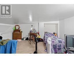 378 MAIN STREET S - 45