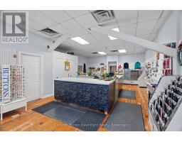 378 MAIN STREET S - 9