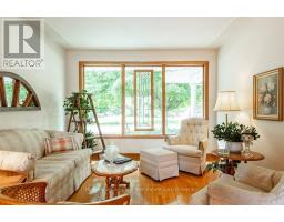 28 BURRITT STREET - 4