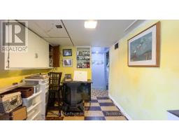 97 JOHN STREET N - 33