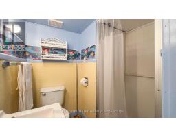97 JOHN STREET N - 34