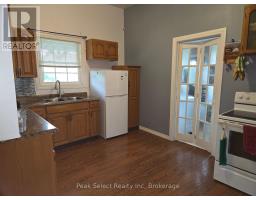 104 ERIE STREET - 16
