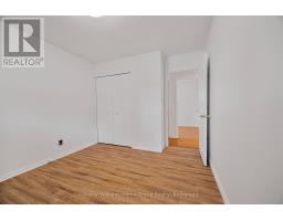 155 BERWICK STREET - 17
