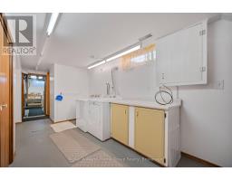 155 BERWICK STREET - 19