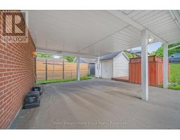 155 BERWICK STREET - 2
