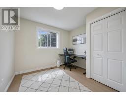 44 GREENWICH DRIVE - 25
