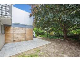 44 GREENWICH DRIVE - 35