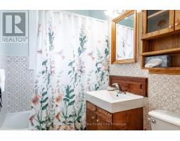 62 CORIANO STREET - 15