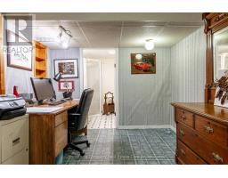 62 CORIANO STREET - 24
