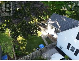90 RAGLAN STREET - 32