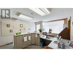 405 QUEEN ST - 20