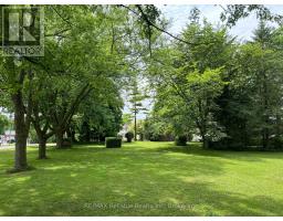 37 FRONT ROAD - 40