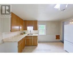 37 FRONT ROAD - 8
