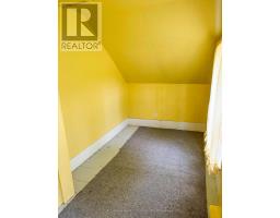 600 FISHLEIGH STREET - 10