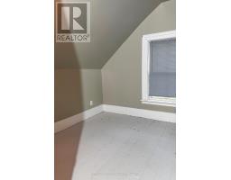 600 FISHLEIGH STREET - 12