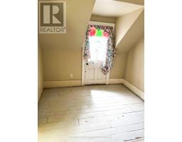 600 FISHLEIGH STREET - 14
