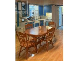 600 FISHLEIGH STREET - 3