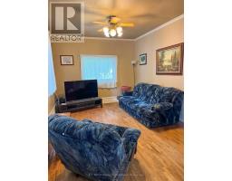 600 FISHLEIGH STREET - 5
