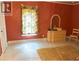 600 FISHLEIGH STREET - 9