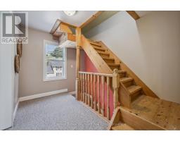 102 ASMUS STREET - 20