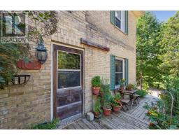 102 ASMUS STREET - 30