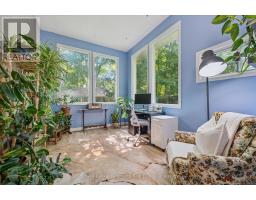 102 ASMUS STREET - 4