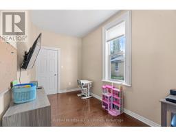 236 ANDREW STREET - 15