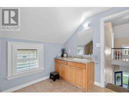 236 ANDREW STREET - 18