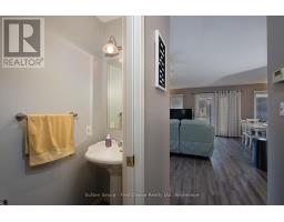 35 HYDE ROAD - 14
