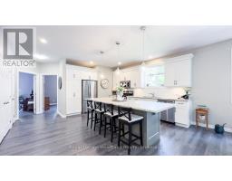 59 LOUISA STREET - 20
