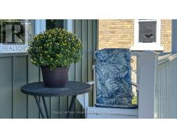 59 LOUISA STREET - 46